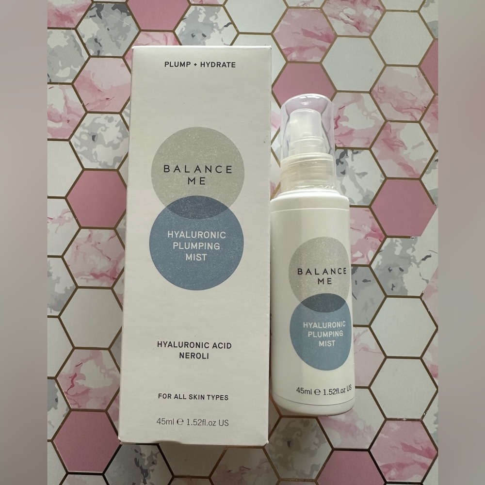 BALANCE ME Hyaluronic Plumping Mist